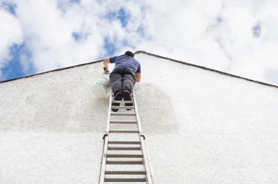 Peinture extérieure à Grossouvre — façades et ravalement